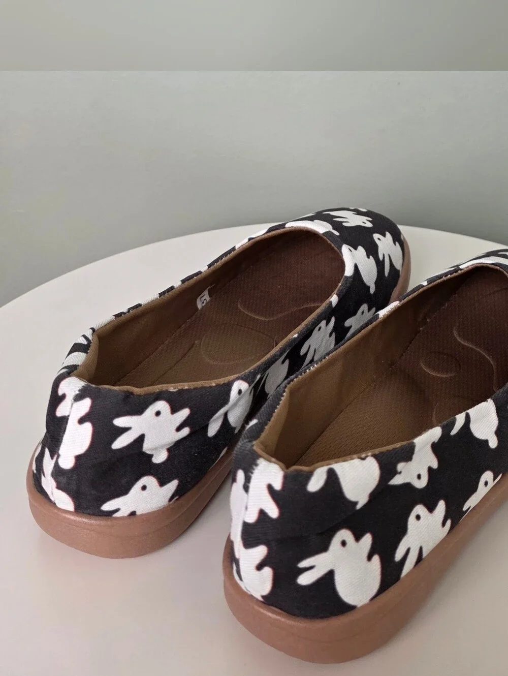 ​Cute Rabbit Bunny Print Slip On Canvas Flat Shoes Black White EU 37 / US 6.5-7